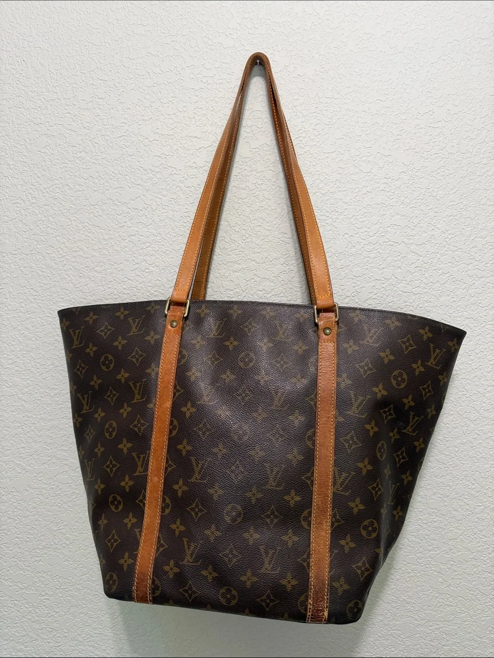 AUTHENTIC Louis Vuitton Monogram Canvas Tote BUNDLED with 2 wallets!